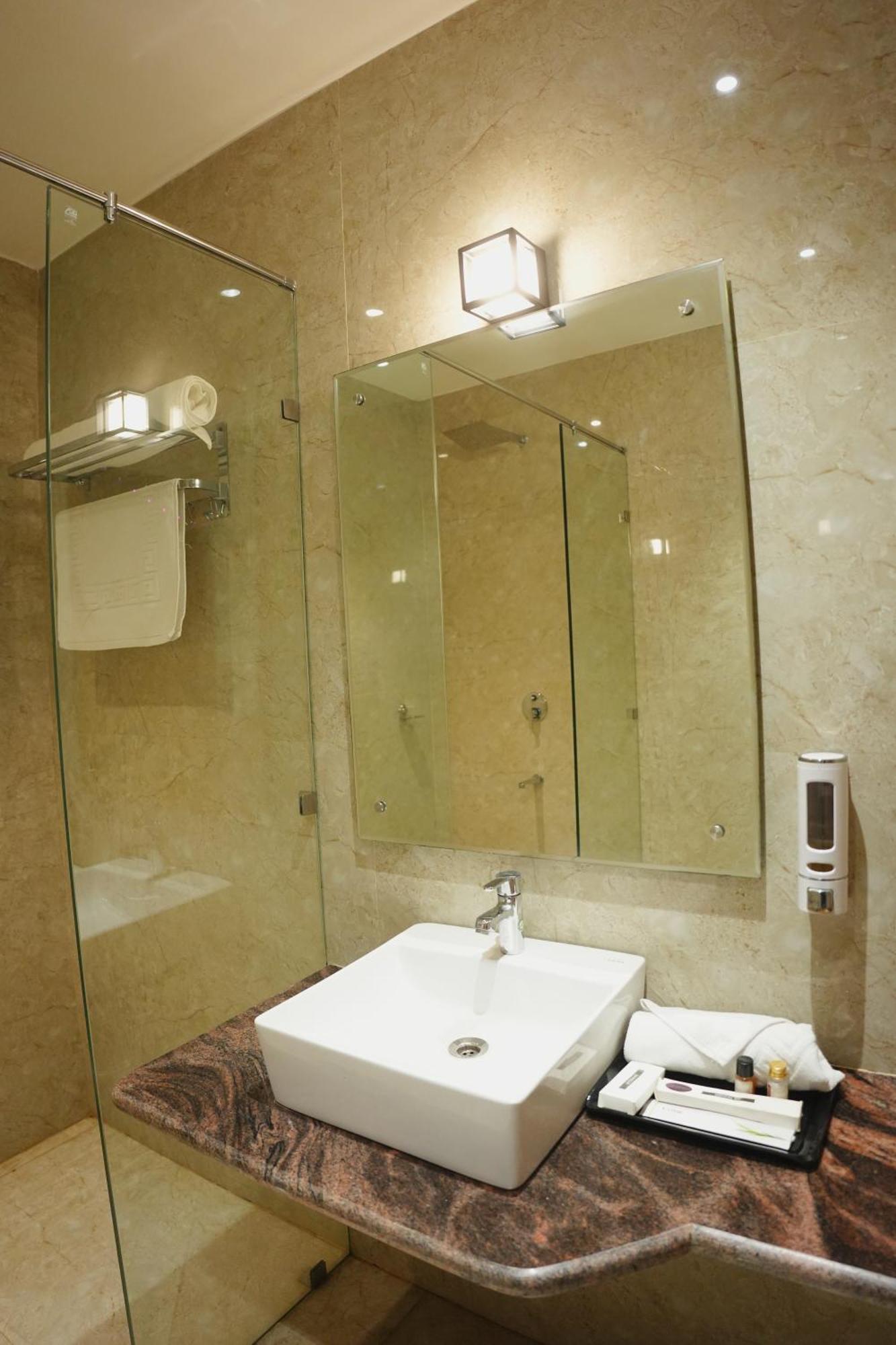 The Krati Resort And Convention Centre Bareilly Exterior foto